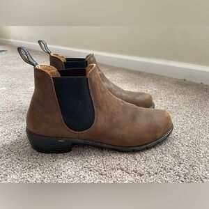 Last Chance 5/3 ✨ BLUNDSTONES Boots